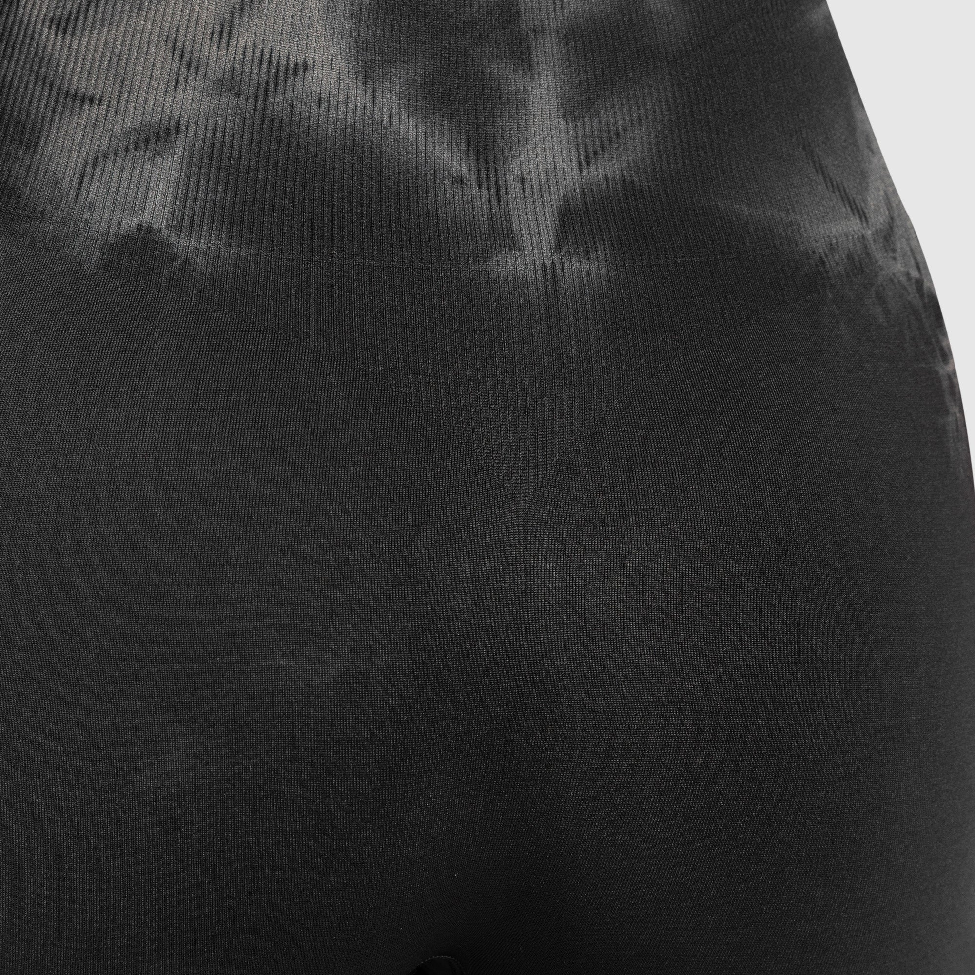 Schwarz S